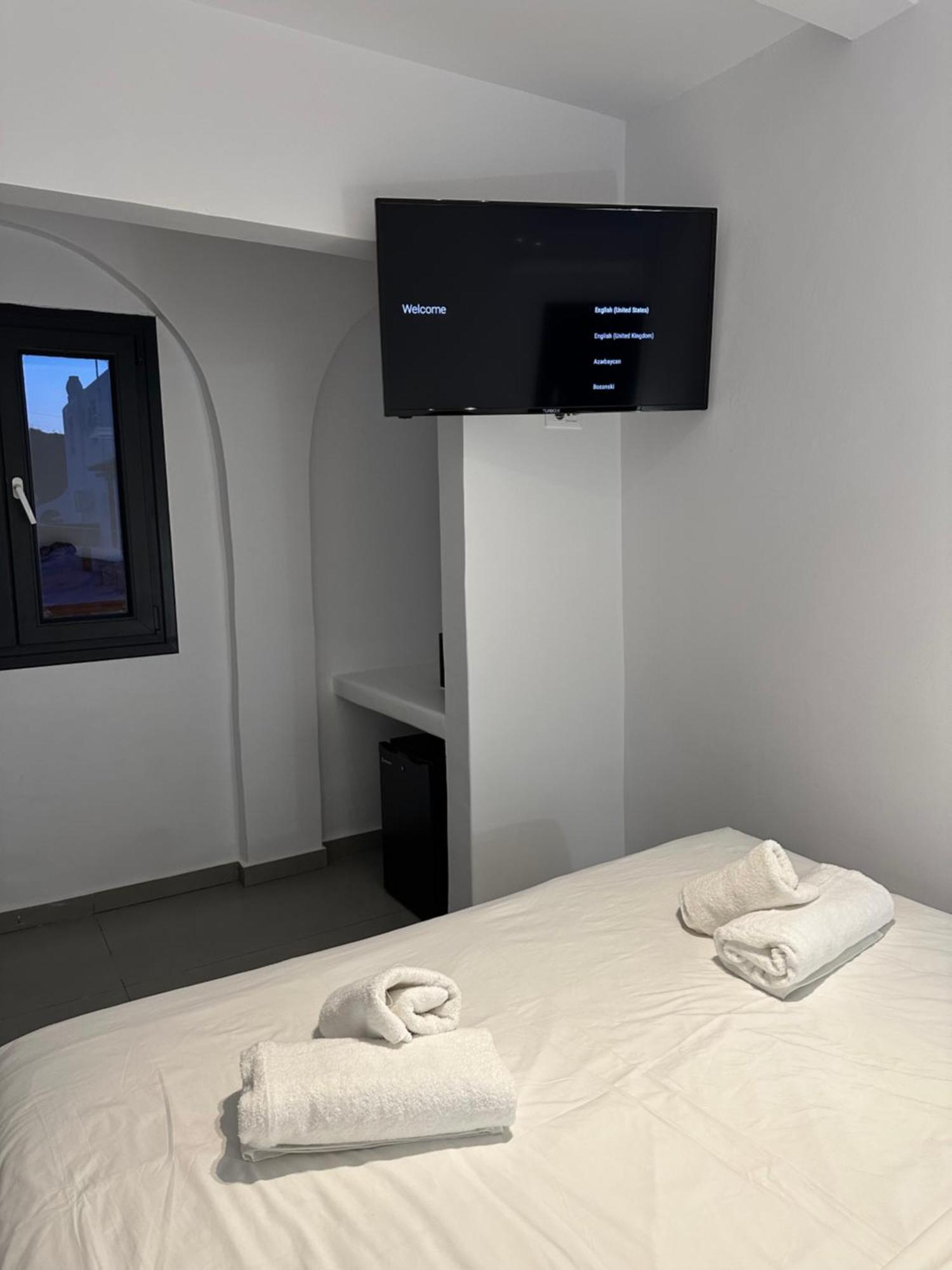 The Coast Suites Tourlos Extérieur photo