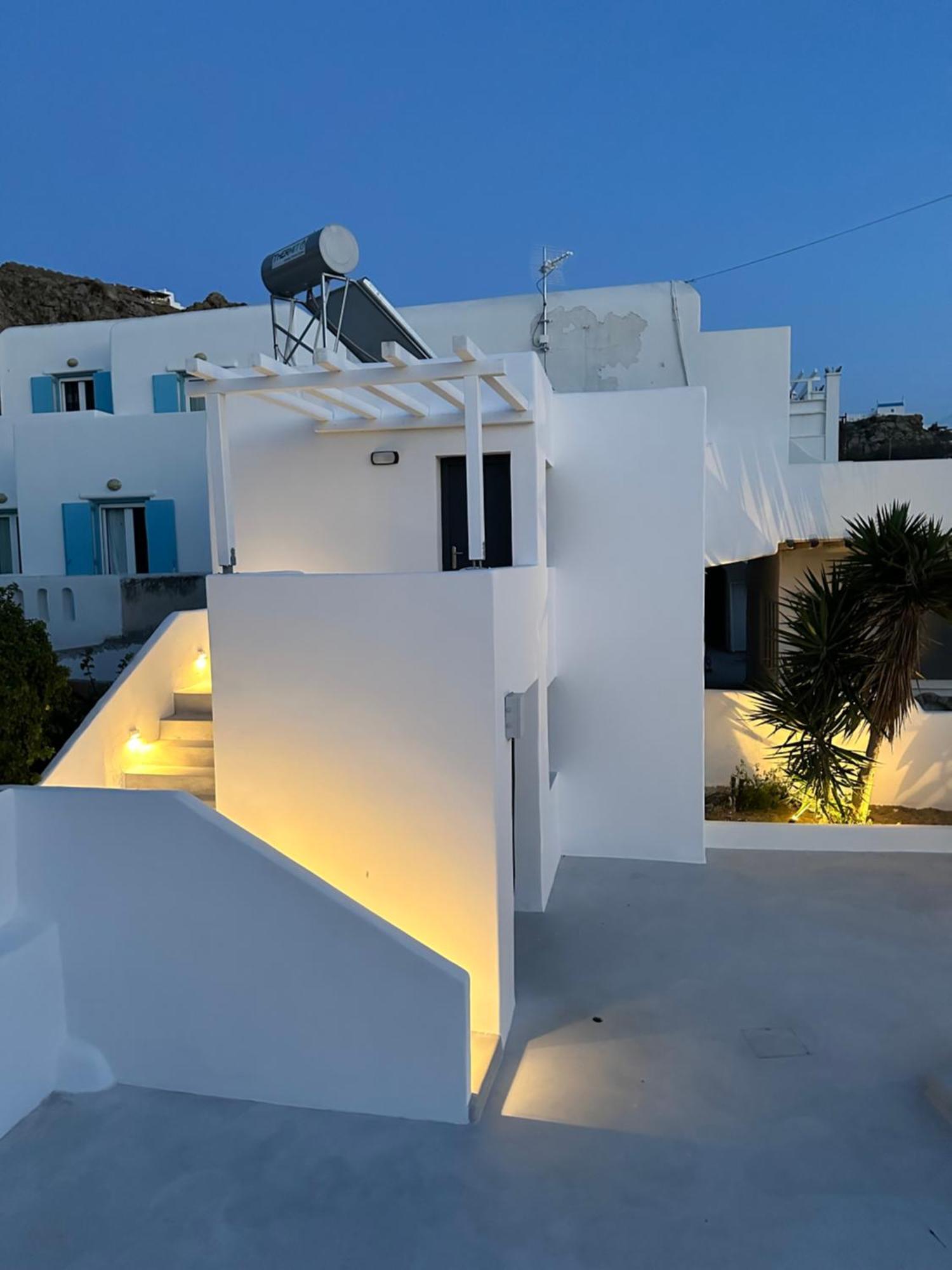 The Coast Suites Tourlos Extérieur photo